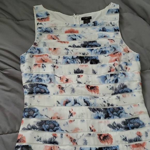 Like new Ann Taylor dress- petite size 8 - Picture 1 of 4